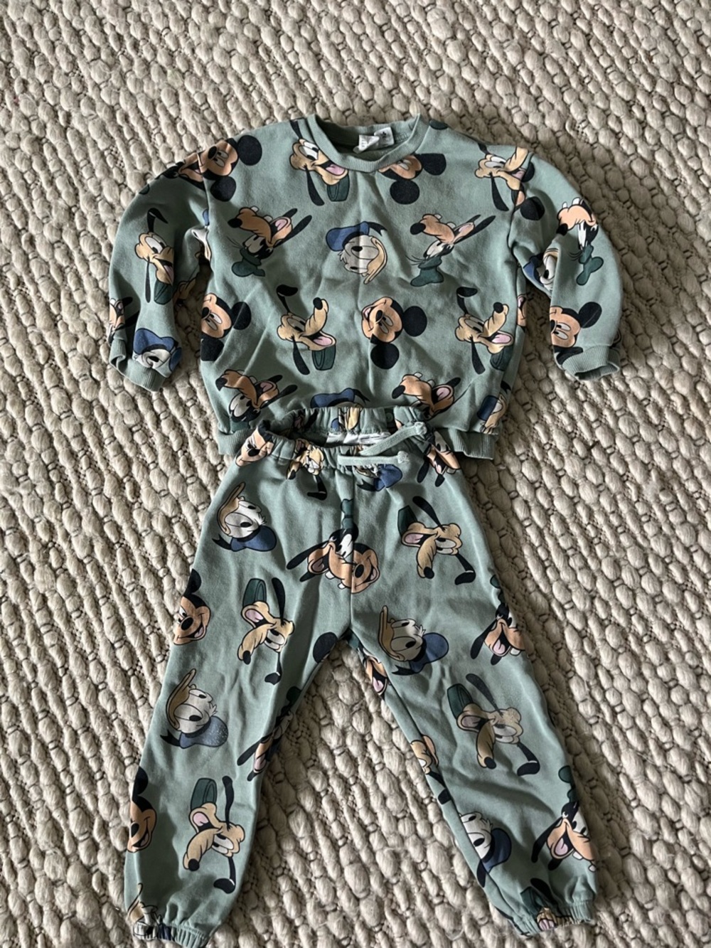 Disney Green Mickey & Friends Matching Set
